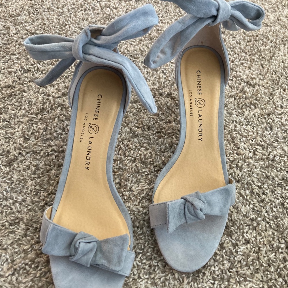 Chinese Laundry Rhonda Suede Chambray Heels - Picture 3 of 6